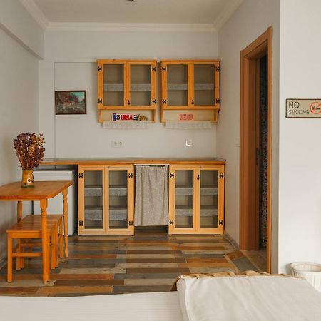 La Vida Otel Урла Екстериор снимка