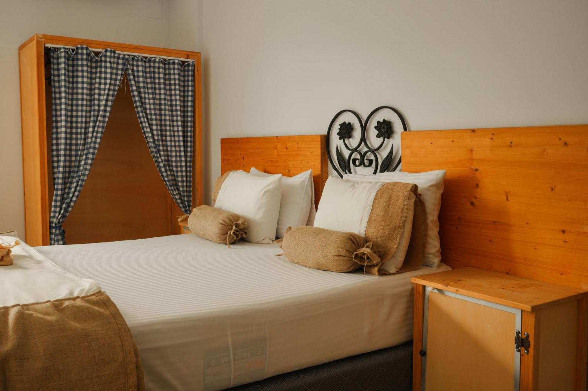 La Vida Otel Урла Екстериор снимка
