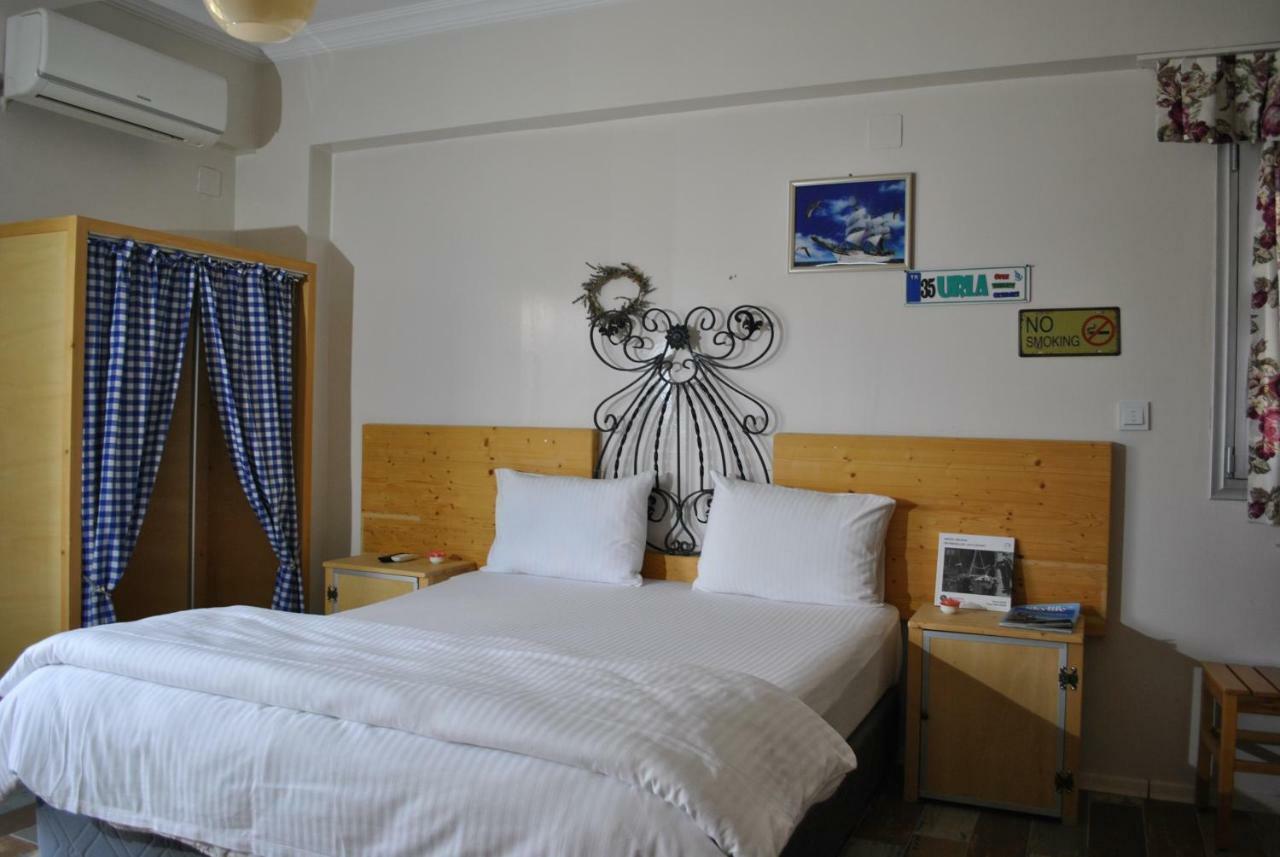 La Vida Otel Урла Екстериор снимка
