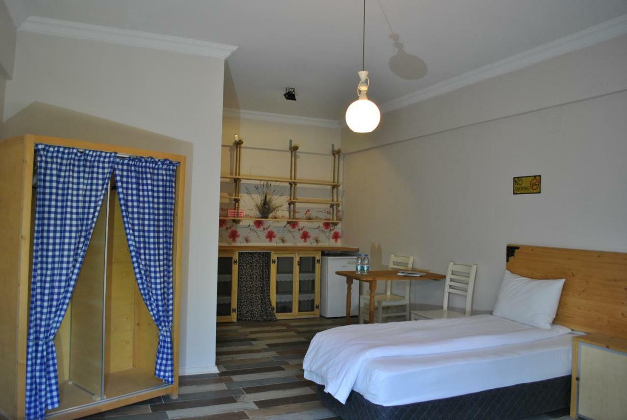 La Vida Otel Урла Екстериор снимка