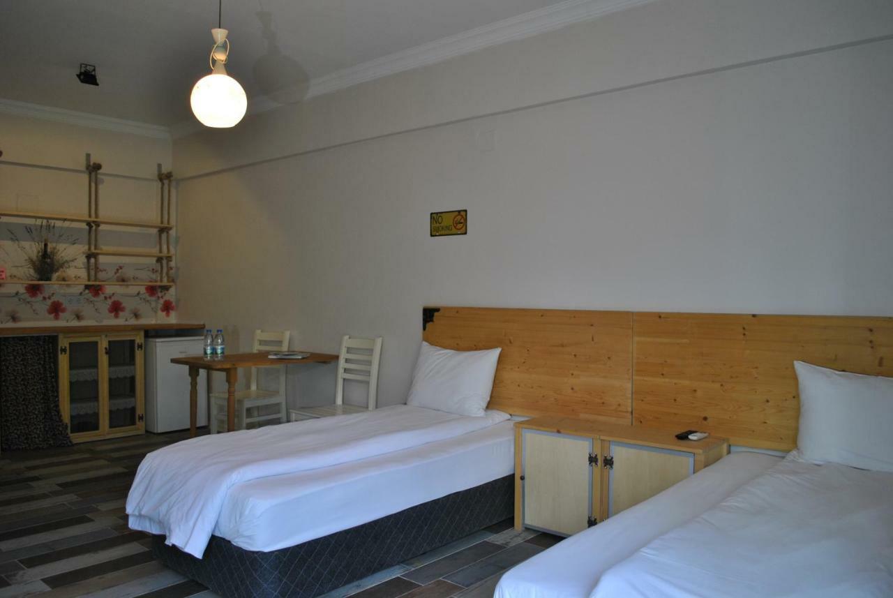 La Vida Otel Урла Екстериор снимка